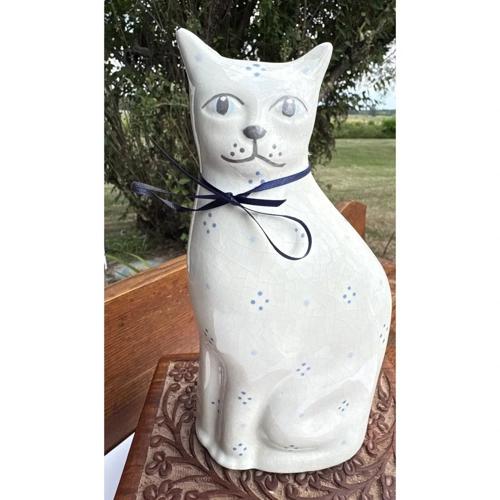 Ceramic White Light Blue Floral Cat Kitty Figurine 8